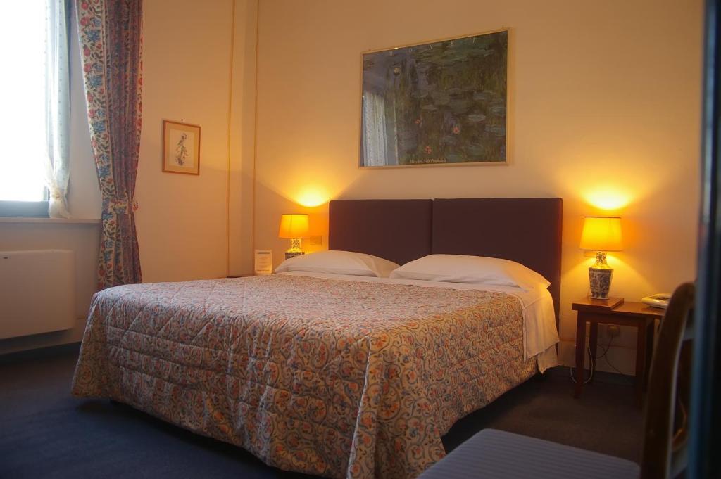 Hotel Villa Clodia サトゥルニア 部屋 写真