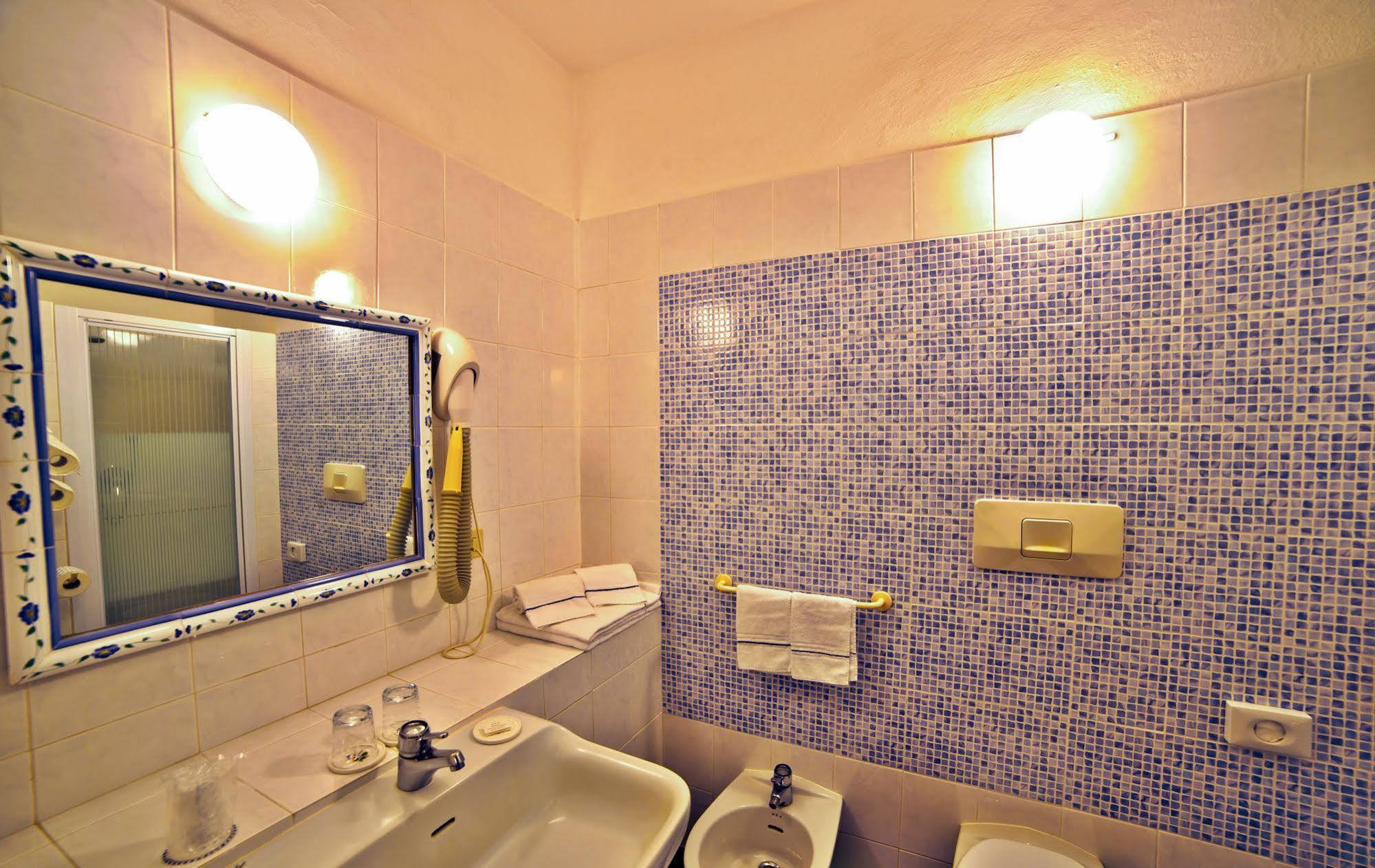 Hotel Villa Clodia サトゥルニア エクステリア 写真